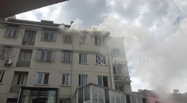 Kitchen simmering oil caused fire