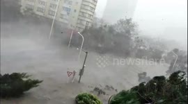 Super Typhoon Mangkhut lands in Guangdong, south China