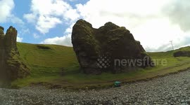 360° view of Fjaðrárgljúfur canyon in Iceland
