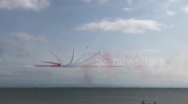 Clacton Airshow 2018 - Red Arrows Vixen Break