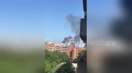 Newsflare Edit - Smoke is still pouring out of the Arthur Capper Senior Apartments in Navy Yard. #DC https://t.co/KYW4QaP5Ui
