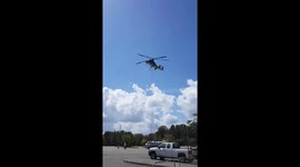 Sandbags being airlifted to Lake Busbee in Conway https://t.co/0xLUaRjYzv