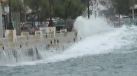 BIG WAVES, FOOD PARTS OF MALTA.