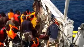 Spanish fishing boat comes to the rescue of scores of migrants