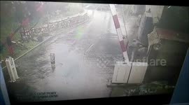 Moment dam security guards run for their lives to escape landslide