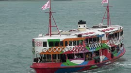 Tourists from mainland China flock to Hong Kong during Golden Week