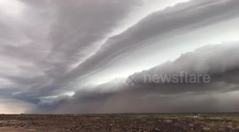 Massive shelf cloud and haboob hang over Arizona sky