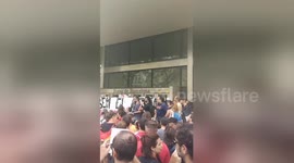 Tense moments as pro-independence protesters clash with police outside Barcelona stock exchange