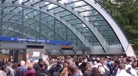 Overcrowding at Canary Wharf as DLR part suspended during rush hour