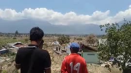 Video shows structures reduced to ruble on Indonesian island following deadly earthquake