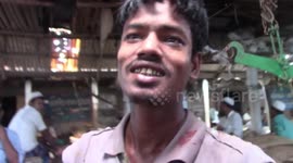 INTERVIEW WITH BANGLA MAN AT THE FUTKI MARKET / BANGLADESH / SYLHET