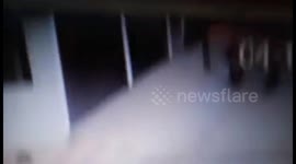 Brazen thieves snatch chain from male victim in broad daylight