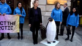 X-Files star Gillian Anderson delivers Antarctic Sanctuary petition to Foreign Office