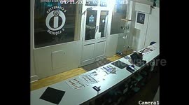 Theft  - Vapour Store Retford - Help Us Catch Him