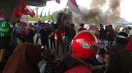 University students in Makassar protest IMF-World Bank Summit