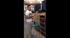 Man starts a 'rave' in a supermarket