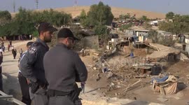Israeli soldiers, bulldozers storm Khan Al-Ahmar