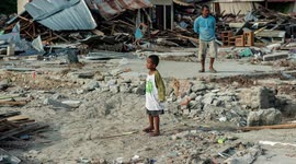 High-quality photos show Palu earthquake devastation three weeks on