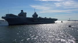 Aircraft carrier HMS Queen Elizabeth arrives in NYC for first US visit
