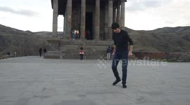 Bruce Lee Style Two-Finger Pushups