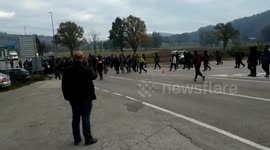 Migrants, refugees clash with Bosnian police on Croatian border