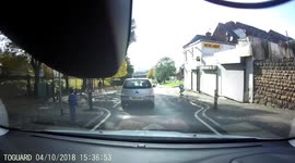 UK driver cruising on wrong side of road baffles motorist