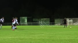 Two Amateur players fall in same game