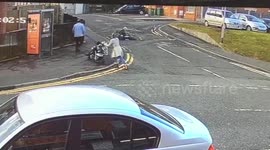 Good Samaritans help old man cross the road