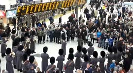 Military band entertains commuters with Game of Thrones theme at Waterloo