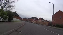 YT07 WTJ overtakes on Roundabout
