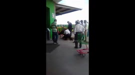 Mexican security kicks a thief