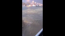 Rain and flooding swamps traffic in Kuwait