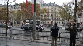 Trump and other world leaders drive through Paris on Armistice Day