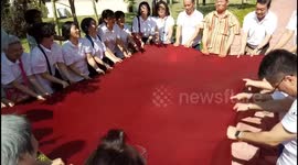 Hilarious Way of Dries Up Buddhist Robe