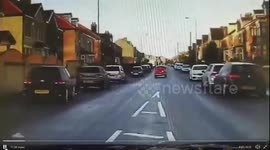 High speed car chase with 51-year-old Morris Minor