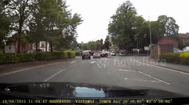 Classic Road Rage  - Who was in the WRONG ??