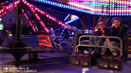 Smith's Aylesbury Town Center Fun Fair 15 Nov 2018 - Huawei Mate 20 real-time and slow motion montage