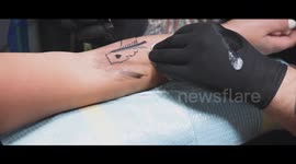 Studio inks #ButteStrong tattoos to honour victims of devastating Camp Fire