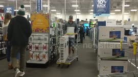Black Friday: Bargains bring shoppers to North Carolina Best Buy