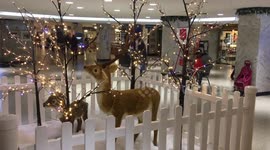 Commuters In Suburban Station Xmas Music