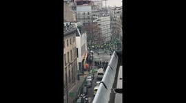 Gilet Jaune destroy street