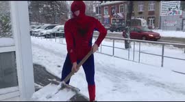 'Spiderman' takes part in snow clean up on Moscow's streets