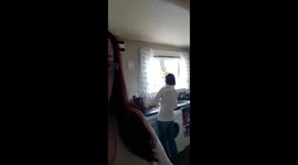 Scaring my mum part 3... hilarious!