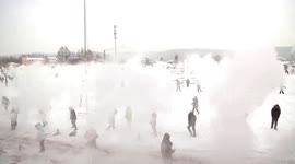 In China, 1,200 people threw hot water into -53 degrees Celsius air, creating giant ice clouds