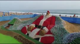 Indian artist creates 'world's biggest Santa' - with 10,000 plastic bottles