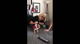 Mom gifted surprise puppy for Christmas after losing her two dogs