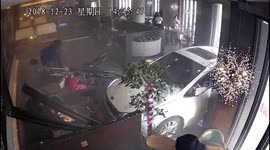 Two injured when unlicensed drunk driver ploughs car into busy restaurant