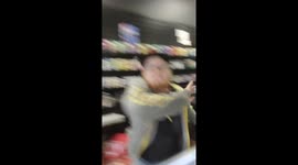 Meltdown! US vape shop worker refuses to serve customer wearing Trump cap