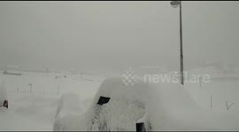 Amazing – Kamshmir’s Gulamrg turn into winter wonderlands