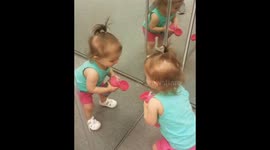 When your kid doesn’t understand mirrors